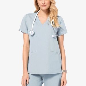 BNWOT Dusty Blue FIGS Casma Womens Medium